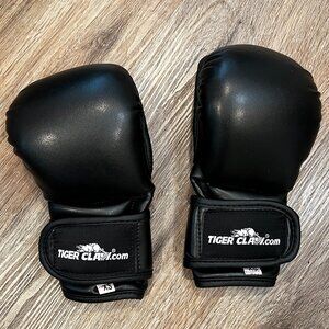 Kids TigerClaw Sparring Gloves Size XS